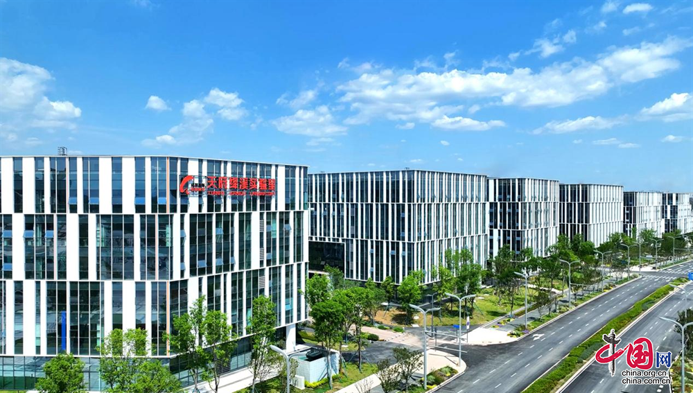 成都市12345“亲清”直播间·高新专场：解读关于推动成都未来科技城主导产业“建圈强链”政策助力构建亲清新型政商关系(图3)
