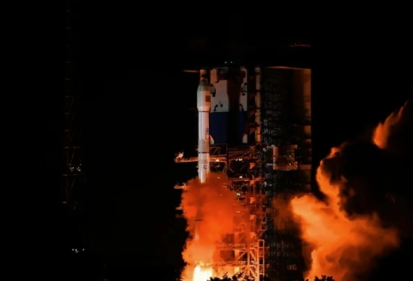 长三丙成功发射通信技术试验卫星十九号：开展卫星通信技术验证(图1)