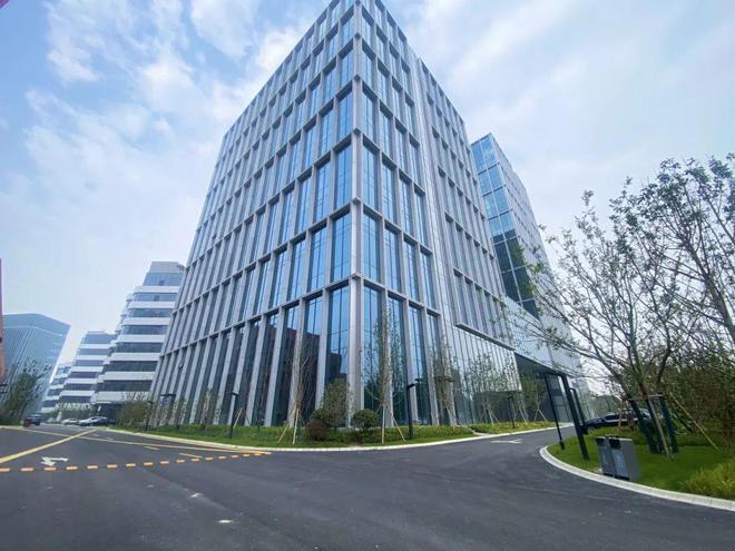 ®科技绿洲三期售楼处中心发布：鼎级私邸荣耀加冕(图2)