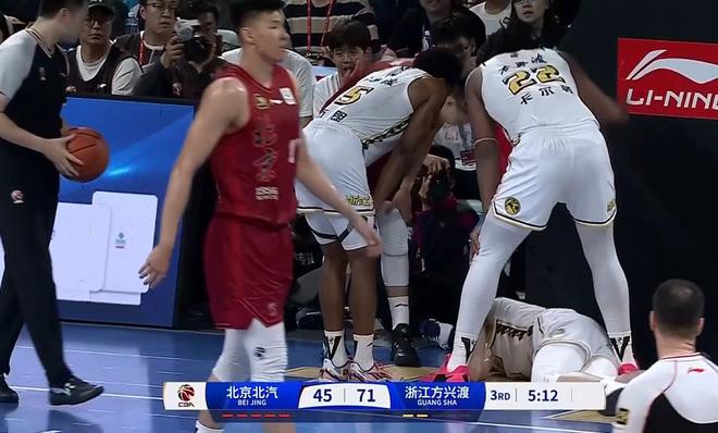 广厦狂胜首钢33分！6人上双！林秉圣22分5断布朗22分胡金秋15分(图3)