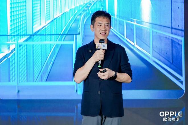 全球首发！欧普照明SDL20光引擎开启智光新时代(图2)