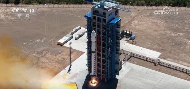 算力上天、在轨组网一箭十二星！我国开启“太空计算”新时代(图1)
