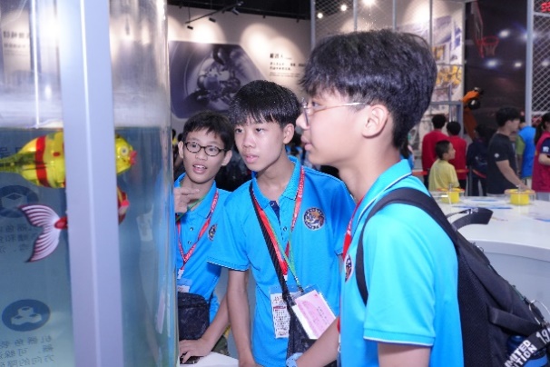 中国科技馆成为暑期全国青少年“科学乐园”(图1)